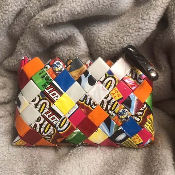 Vintage NAHUI OLLIN Upcycled Woven Wrapper Coin Pouch - Picture 1 of 8